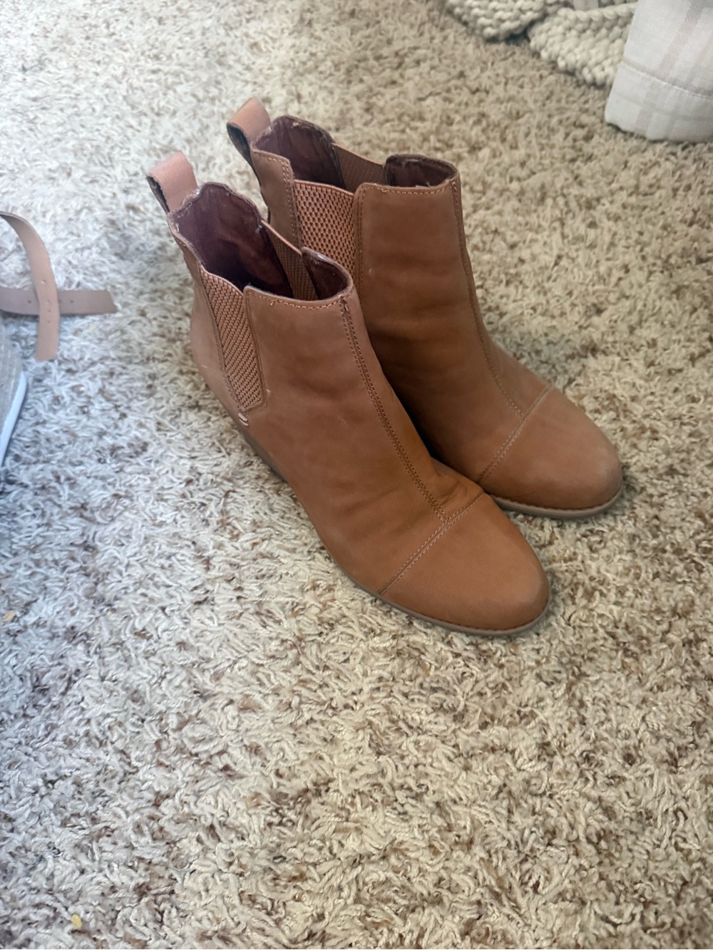 Women's Toms Tan Chelsea Ankle Boots - Classic Slip-On Style